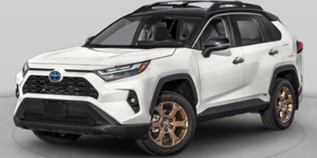 Used 2025 Toyota RAV4 XLE w/ Convenience Package AWD/4WD image 1