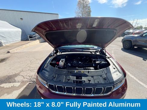 Used 2023 Jeep Grand Cherokee L Laredo image 26