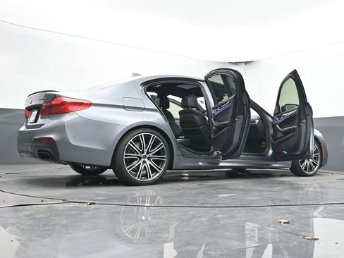 Used 2018 BMW M550i xDrive image 54