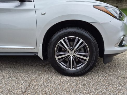 Used 2019 INFINITI QX60 Luxe w/ Essential Package FWD image 25