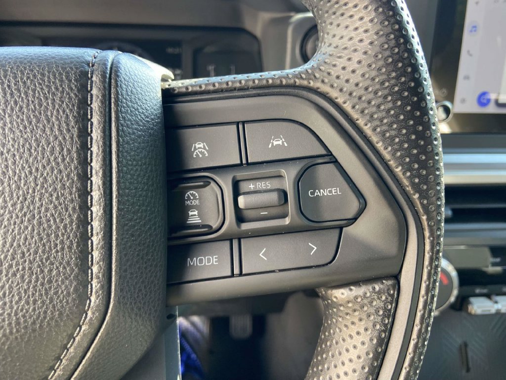 Used 2024 Toyota Tacoma SR5 AWD/4WD image 32