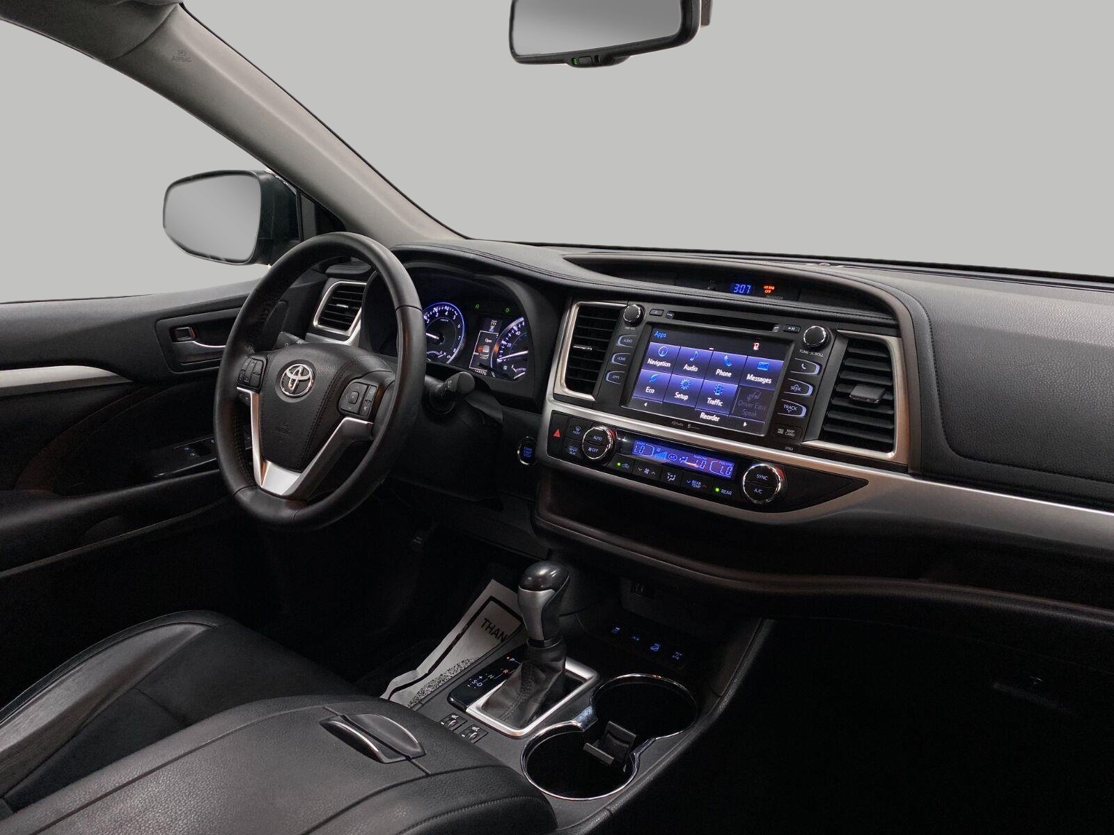 Used 2015 Toyota Highlander XLE AWD/4WD image 19
