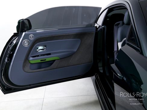 Used 2024 Rolls-Royce Spectre w/ Spectre Launch Package image 22