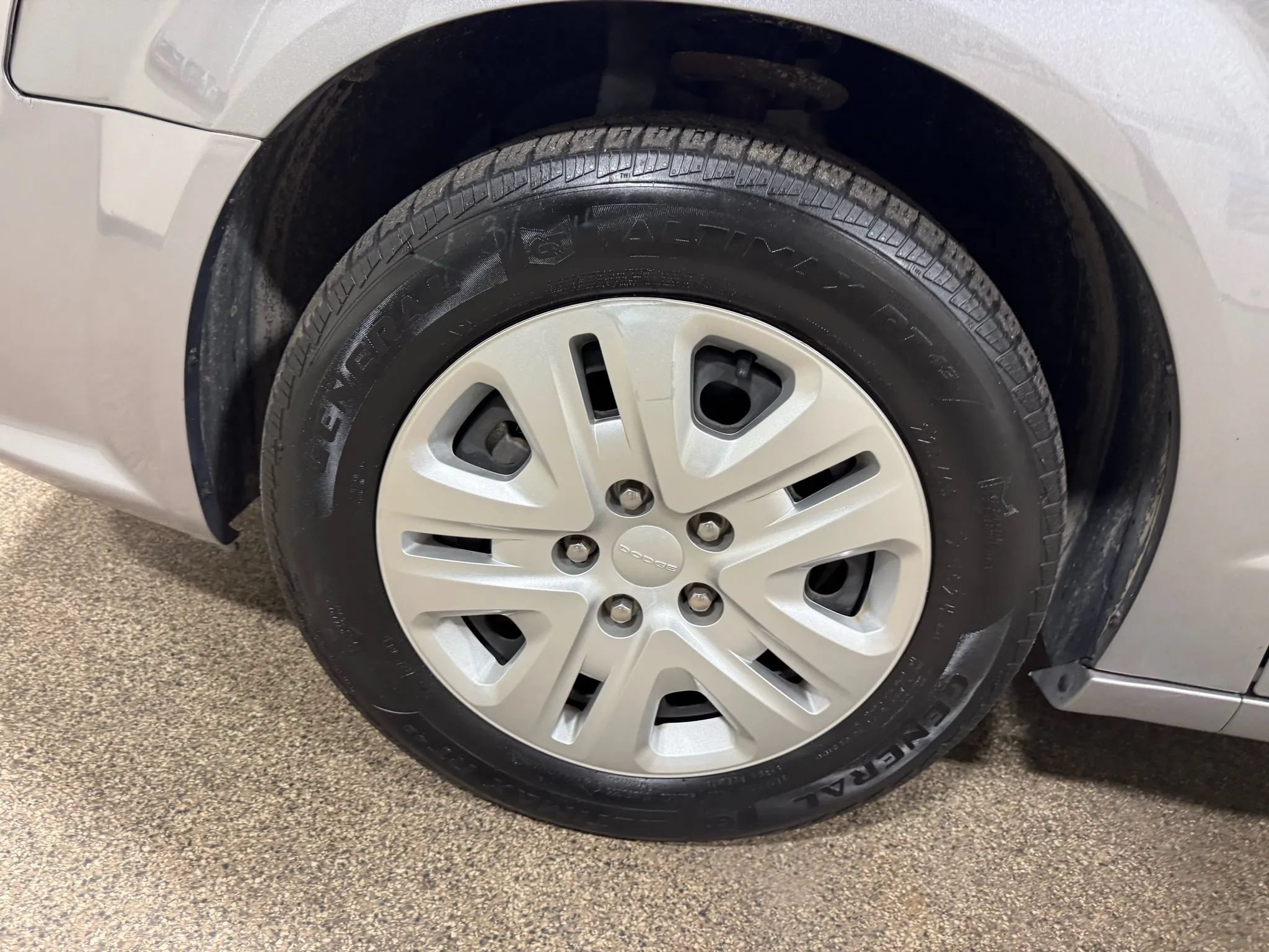 Used 2018 Dodge Grand Caravan SE FWD image 63