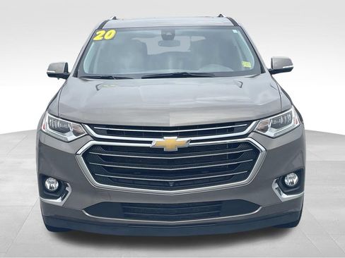 Used 2020 Chevrolet Traverse Premier w/ LPO, Floor Liner Package FWD image 9