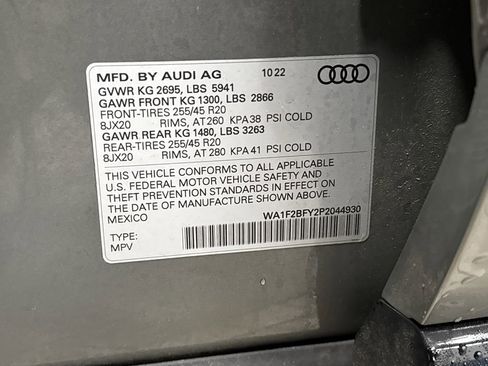 Used 2023 Audi Q5 e Prestige w/ Prestige Package image 40