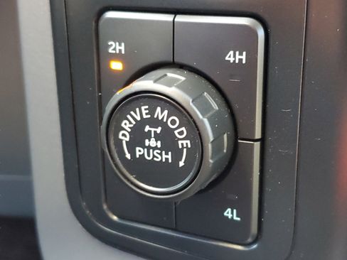 Used 2022 Ford F150 XLT w/ Equipment Group 302A High AWD/4WD image 26