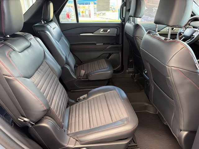 New 2027 Ford Explorer ST-Line AWD/4WD image 10