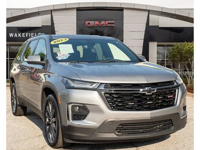 Used 2023 Chevrolet Traverse RS