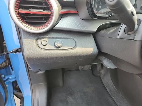 Certified 2024 Chevrolet Trax RS FWD image 15