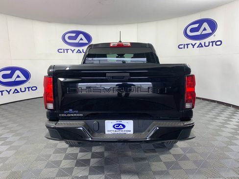 Used 2023 Chevrolet Colorado W/T image 4