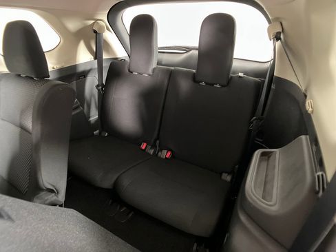 Used 2018 Mitsubishi Outlander ES image 29