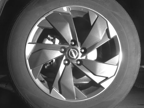 Used 2025 Nissan Rogue SV image 12