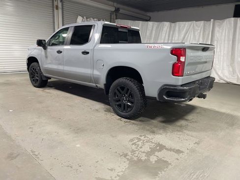 Used 2024 Chevrolet Silverado 1500 LT Trail Boss w/ LT Trail Boss Premium Package AWD/4WD image 5