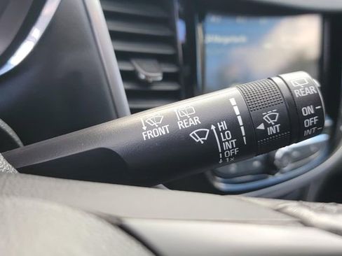 Used 2019 Chevrolet Trax LT w/ LT Convenience Package image 15