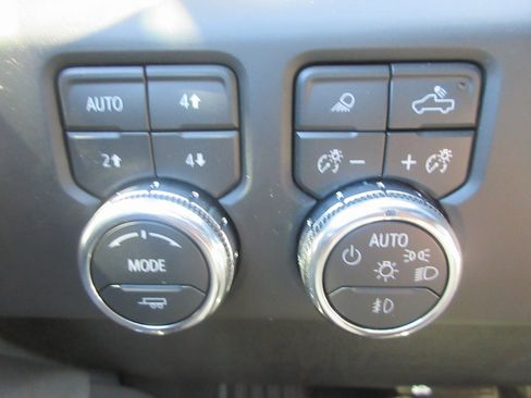 New 2026 GMC Sierra 2500 AT4 w/ AT4 Premium Plus Package image 19