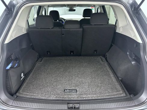 Used 2022 Volkswagen Tiguan S image 21