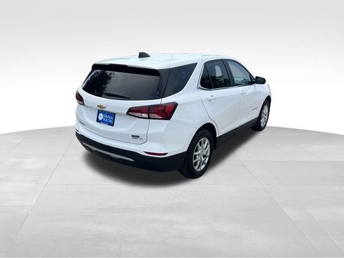 Used 2024 Chevrolet Equinox LT AWD/4WD image 7