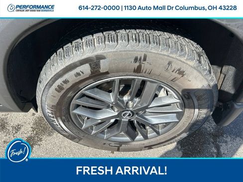Used 2022 Nissan Rogue S FWD image 11