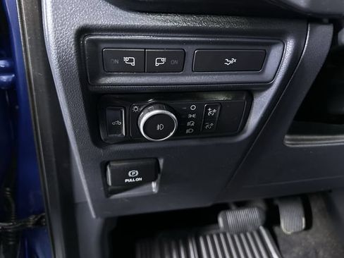 Used 2022 Ford F150 XLT w/ Equipment Group 302A High AWD/4WD image 18