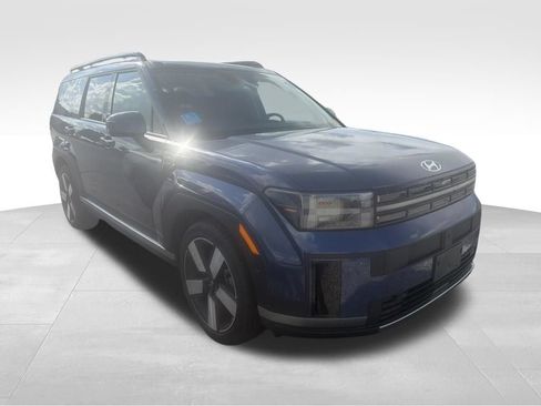 Used 2025 Hyundai Santa Fe Limited FWD image 12