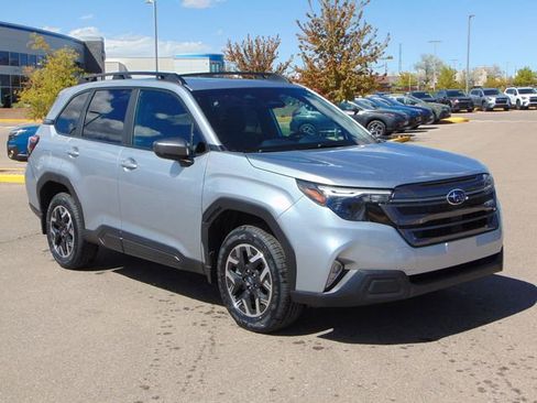 New 2026 Subaru Forester Premium AWD/4WD image 1