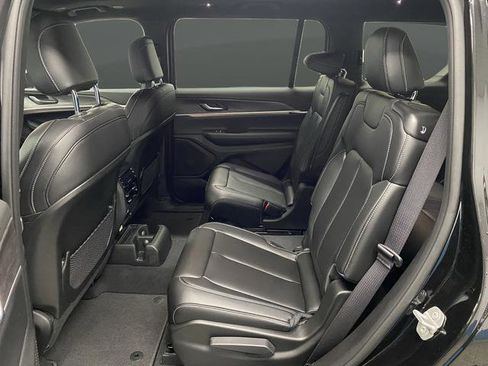New 2025 Jeep Grand Cherokee L Limited w/ Black Appearance Package image 32