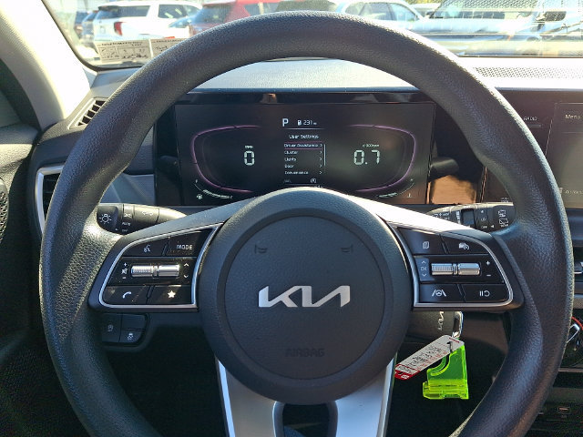 Used 2024 Kia Seltos LX AWD/4WD image 18