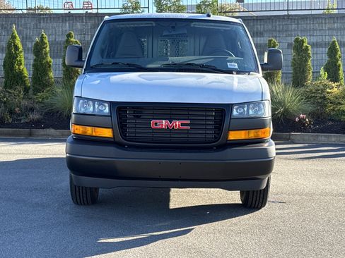 New 2025 GMC Savana 2500 w/ Driver Convenience Package image 3