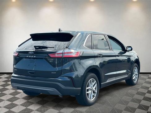 Used 2024 Ford Edge SEL w/ Convenience Package AWD/4WD image 4