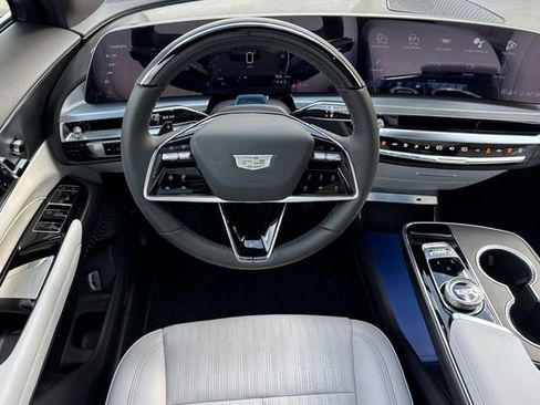 New 2026 Cadillac Lyriq Sport image 14