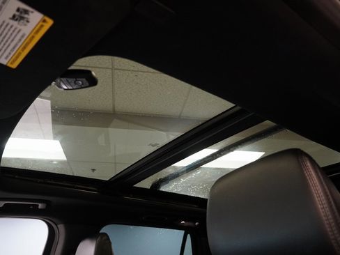 Used 2021 Ford Expedition Max Limited image 4