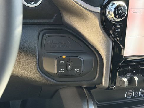New 2026 RAM 2500 Big Horn AWD/4WD image 22