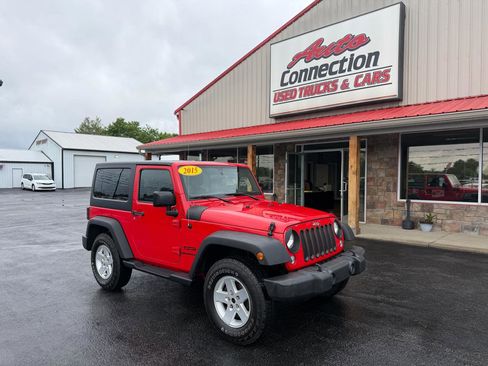 Used 2015 Jeep Wrangler Sport w/ Quick Order Package 23S AWD/4WD image 2