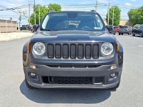 Used 2016 Jeep Renegade Latitude AWD/4WD image 2