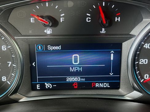 Used 2024 Chevrolet Equinox LT FWD image 16