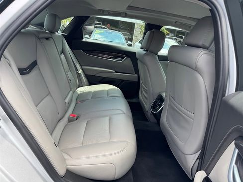 Used 2014 Cadillac XTS Luxury w/ Driver Awareness Package FWD image 21
