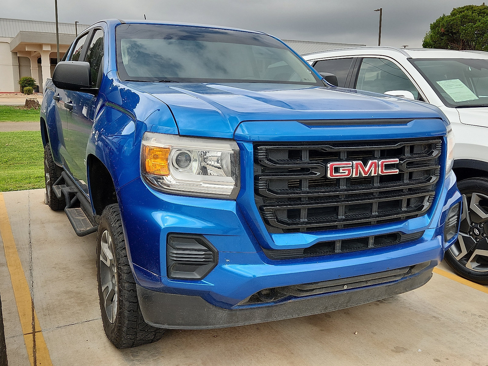 Used 2022 GMC Canyon Elevation Standard w/ Convenience Package RWD image 4