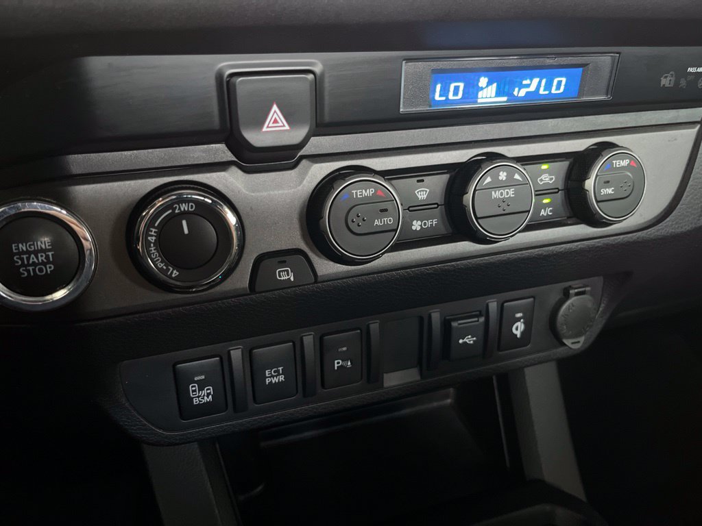 Used 2021 Toyota Tacoma TRD Off-Road w/ Technology Package AWD/4WD image 14