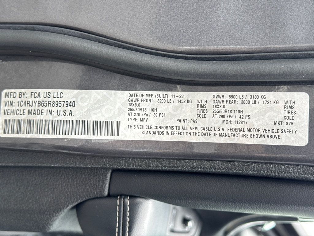 Used 2024 Jeep Grand Cherokee Limited 4xe AWD/4WD image 35