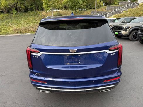 Used 2025 Cadillac XT6 Premium Luxury AWD/4WD image 4