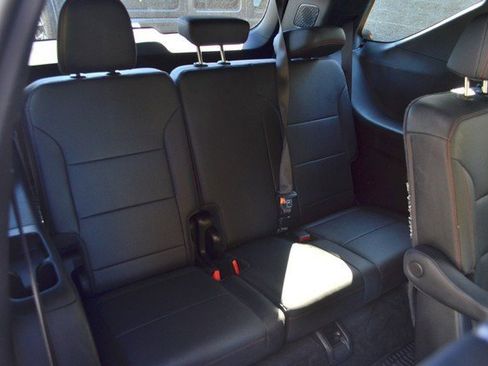 Used 2024 Chevrolet Traverse Z71 w/ Enhanced Driving Package image 36