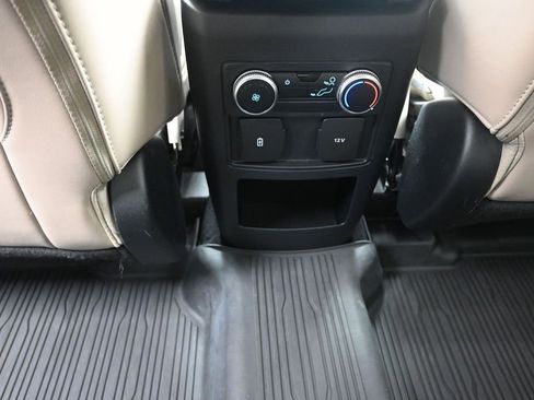 Used 2021 Ford Explorer XLT w/ Equipment Group 202A image 21