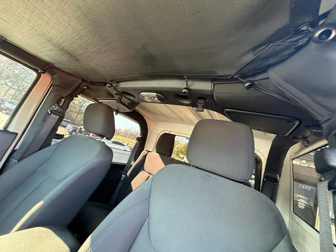 Used 2017 Jeep Wrangler Sport w/ Quick Order Package 24S image 29