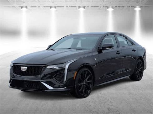 Used 2023 Cadillac CT4 Sport image 4