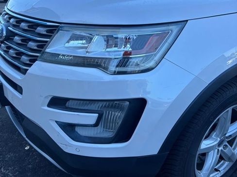 Used 2017 Ford Explorer XLT w/ Equipment Group 202A AWD/4WD image 1