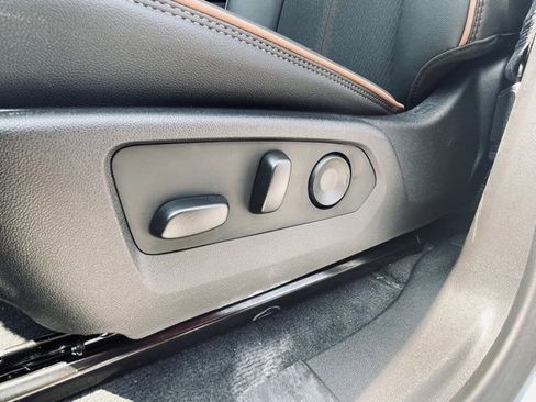 New 2025 GMC Canyon AT4 w/ Nightfall Edition image 22