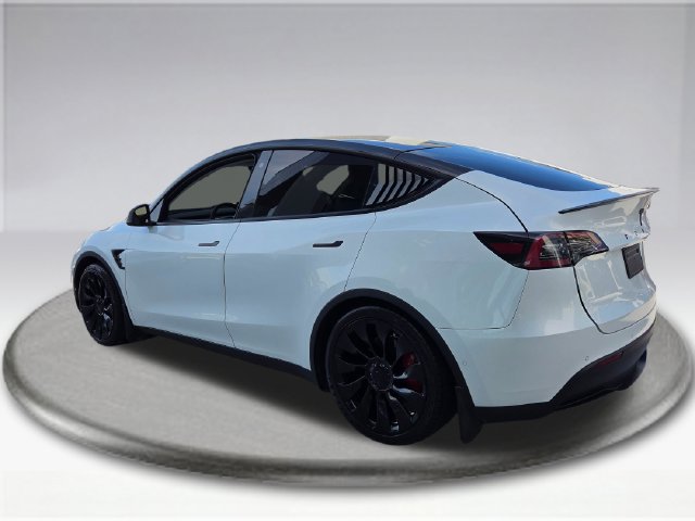 Used 2022 Tesla Model Y Performance AWD/4WD image 16