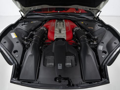 Used 2023 Ferrari 812 GTS RWD image 86