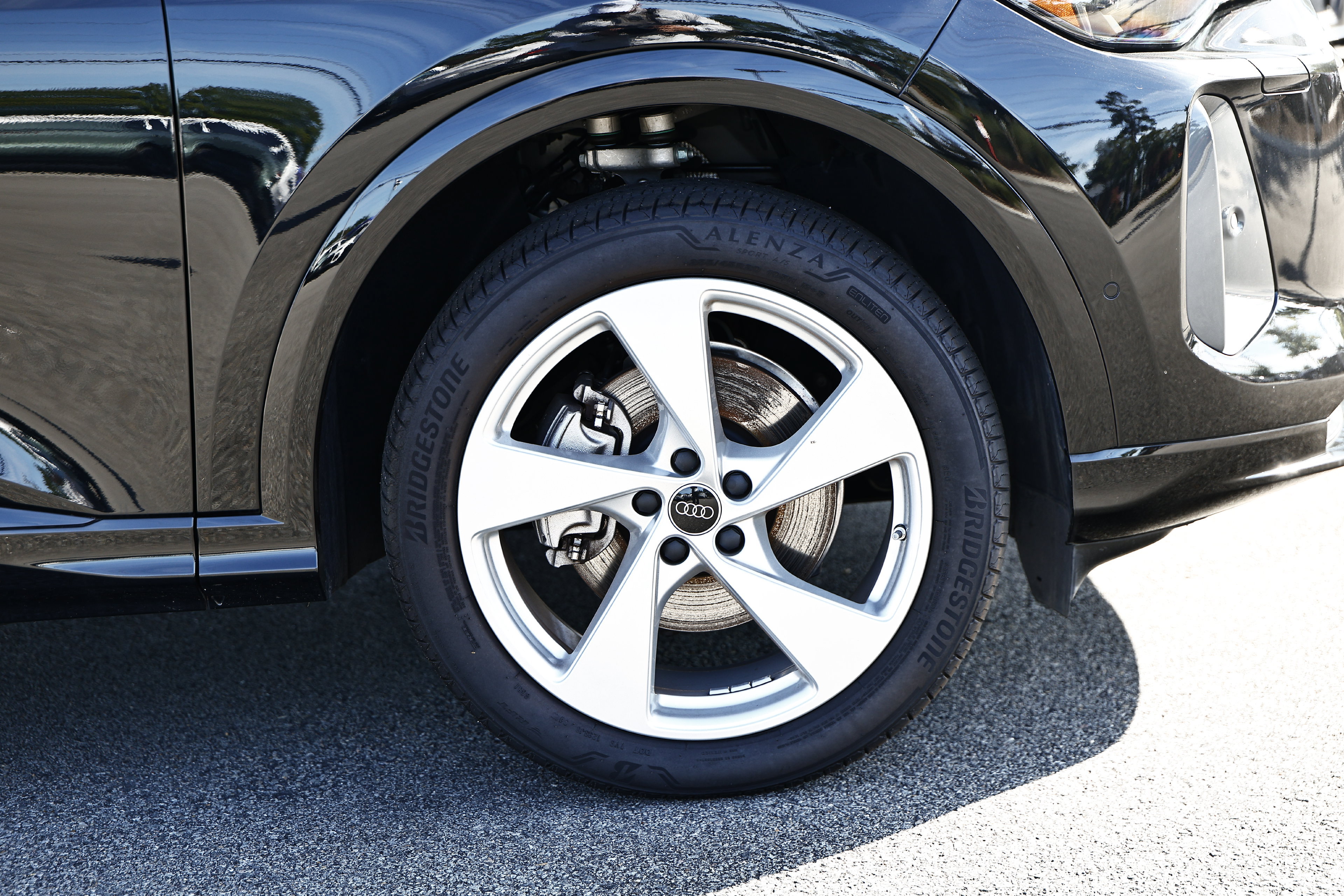 Certified 2025 Audi Q5 Premium Plus w/ Premium Plus AWD/4WD image 5
